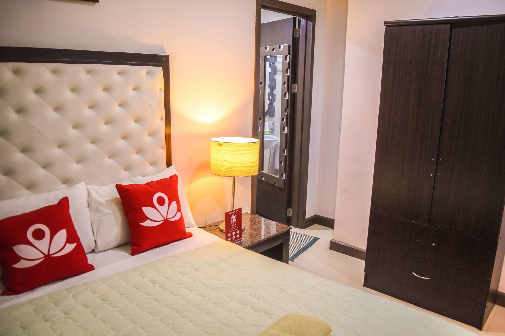Zen Rooms Pryce Business Park Davao City Eksteriør bilde